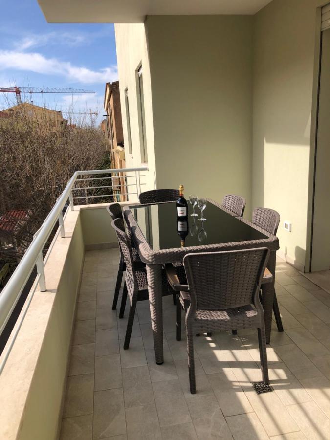 Nuovissimo Appartamento Con Terrazza อาลเกโร ภายนอก รูปภาพ